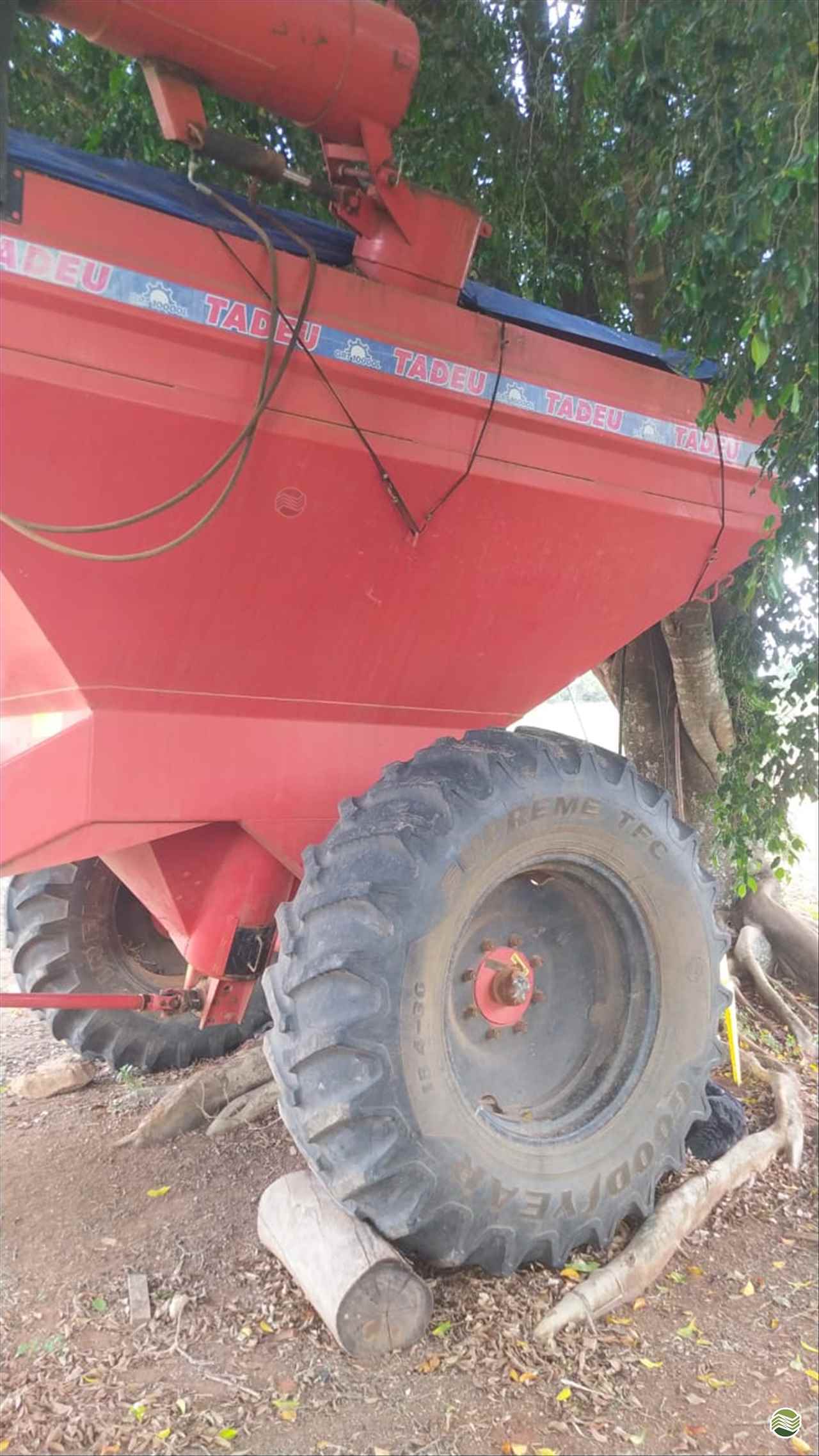 IMPLEMENTOS AGRICOLAS CARRETA BAZUKA GRANELEIRA 10000 Marcão Tratores UBERABA MINAS GERAIS MG